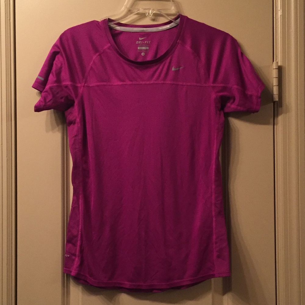 Nike Active T-Shirt